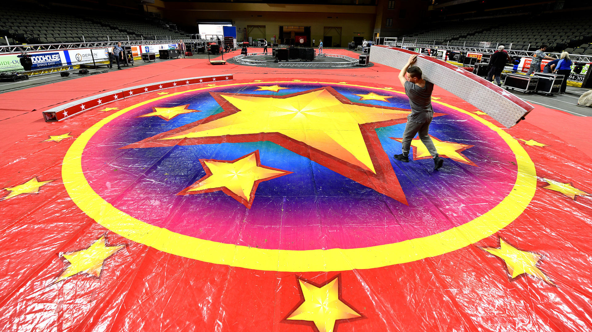 2019 Shrine Circus preparation